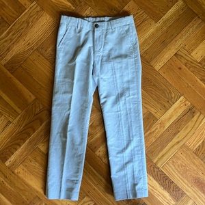 H&M boys size 9-10 light weight dress pant in light gray.